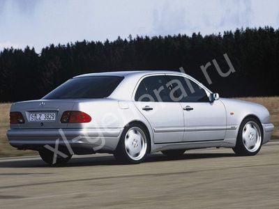 Лобовое стекло Mercedes-Benz E W210